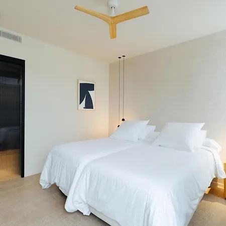 Hotel Taro Cruz 4*