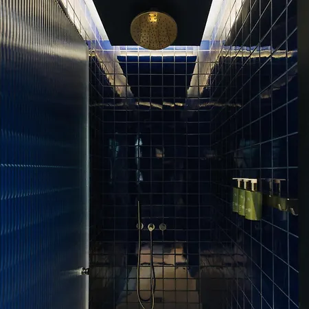 Taro Cruz Hotel